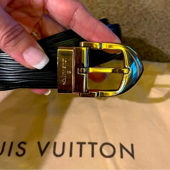 Louis Vuitton Belt black Epi Ceinture length 90 waist size 36 Louis Vuitton Epi LV Initiales Belt 90 36 Black 1836910  main image 4